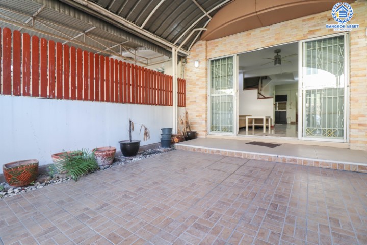 *****ทาวน์เฮ้าส์มือสองย่านนนทบุรี ม.ศุภาลัยวิลล์ รัตนาธิเบศร์ บนเนื้อที่ 18 ตร.ว. ฟังก์ชัน 3 ห้องนอน 3 ห้องน้ำ ทำเลเยี่ยมสุดในย่าน! เฟอร์นิเจอร์ครบ พร้อมอยู่ ใกล้เซ็นทรัลรัตนาธิเบศร์, รถไฟฟ้าสายสีม่วง "สถานีศูนย์ราชการนนทบุรี" และทางด่วน "งามวงศ์วาน"